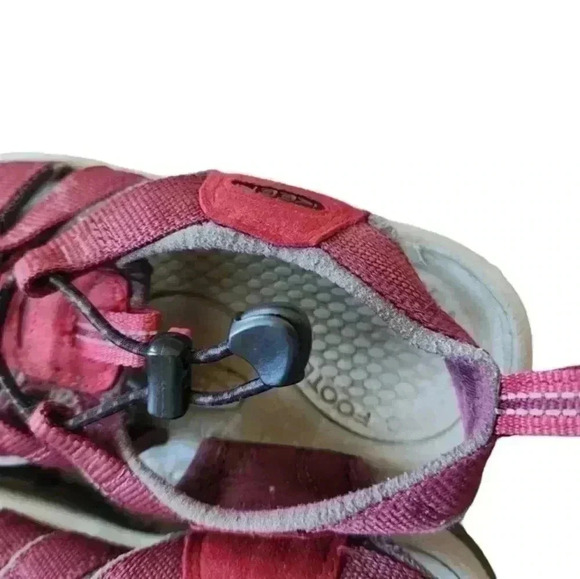 Keen Newport H2 Sandals Sport Slip-On Rose Red Burgundy Red Pink Women's size 7 - Picture 6 of 12